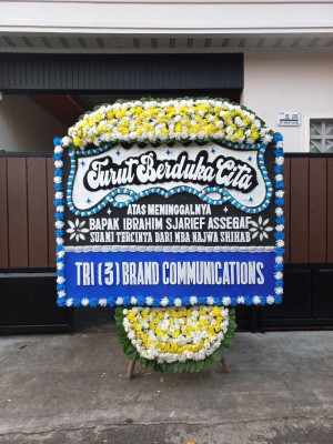 Papan Bunga Duka di Cikalang